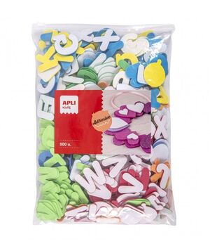 APLI LETRAS GOMA EVA ADHESIVA COLORES 500 UNDS.